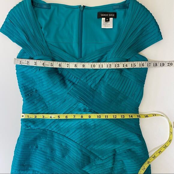 Tadashi Shoji Cap Sleeve Criss Cross Knee Length Formal Dress M - Picture 3 of 9